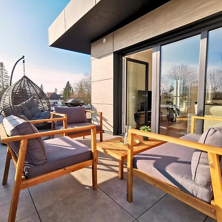 Fynbos Penthouse Deluxe, Balkon, Parkplatz Apartment ชเตราบิง ภายนอก รูปภาพ