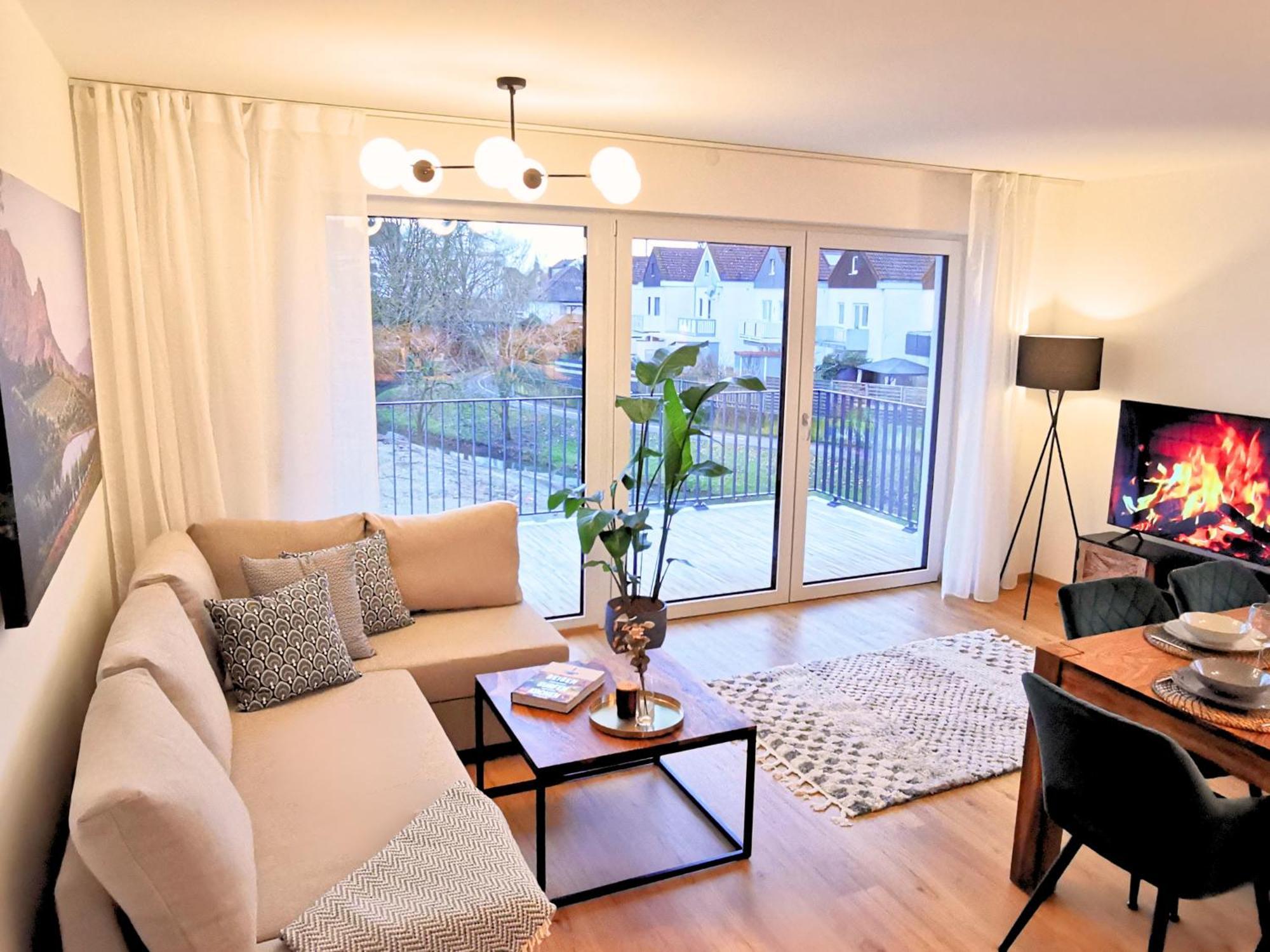 Fynbos Penthouse Deluxe, Balkon, Parkplatz Apartment ชเตราบิง ภายนอก รูปภาพ