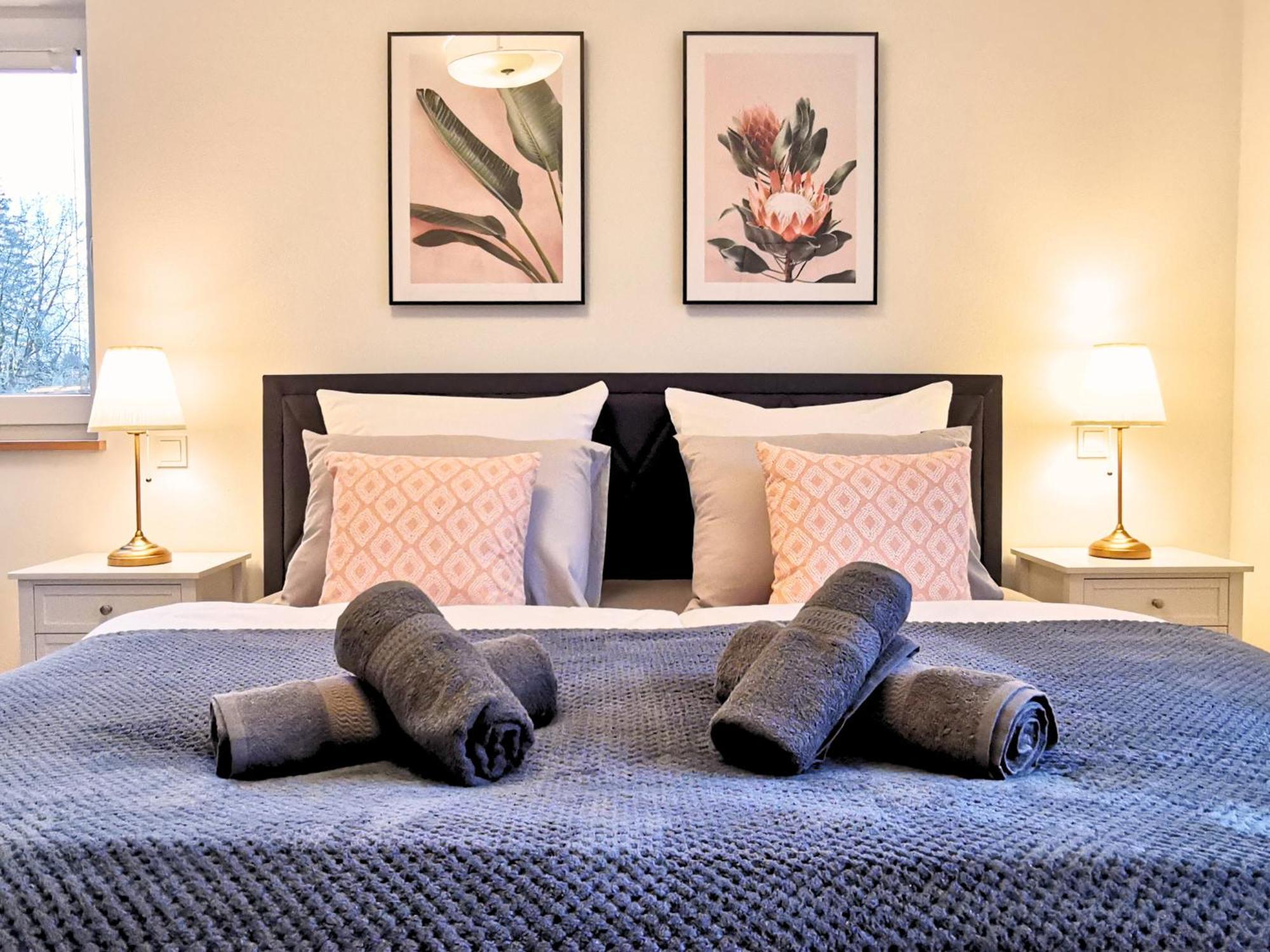 Fynbos Penthouse Deluxe, Balkon, Parkplatz Apartment ชเตราบิง ภายนอก รูปภาพ