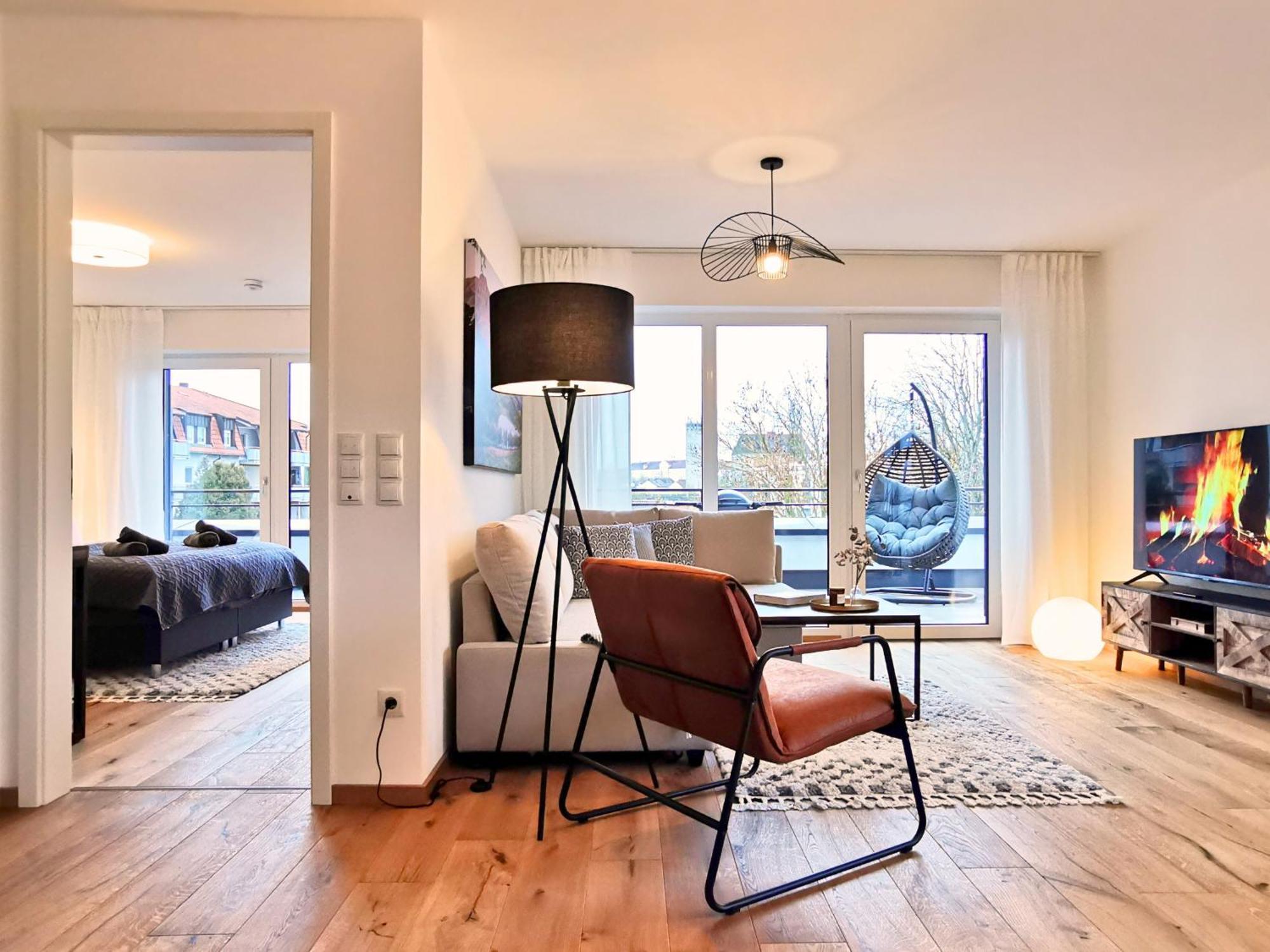 Fynbos Penthouse Deluxe, Balkon, Parkplatz Apartment ชเตราบิง ภายนอก รูปภาพ