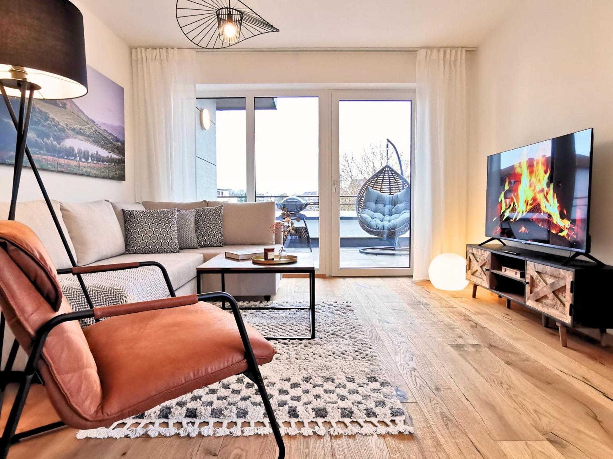 Fynbos Penthouse Deluxe, Balkon, Parkplatz Apartment ชเตราบิง ภายนอก รูปภาพ